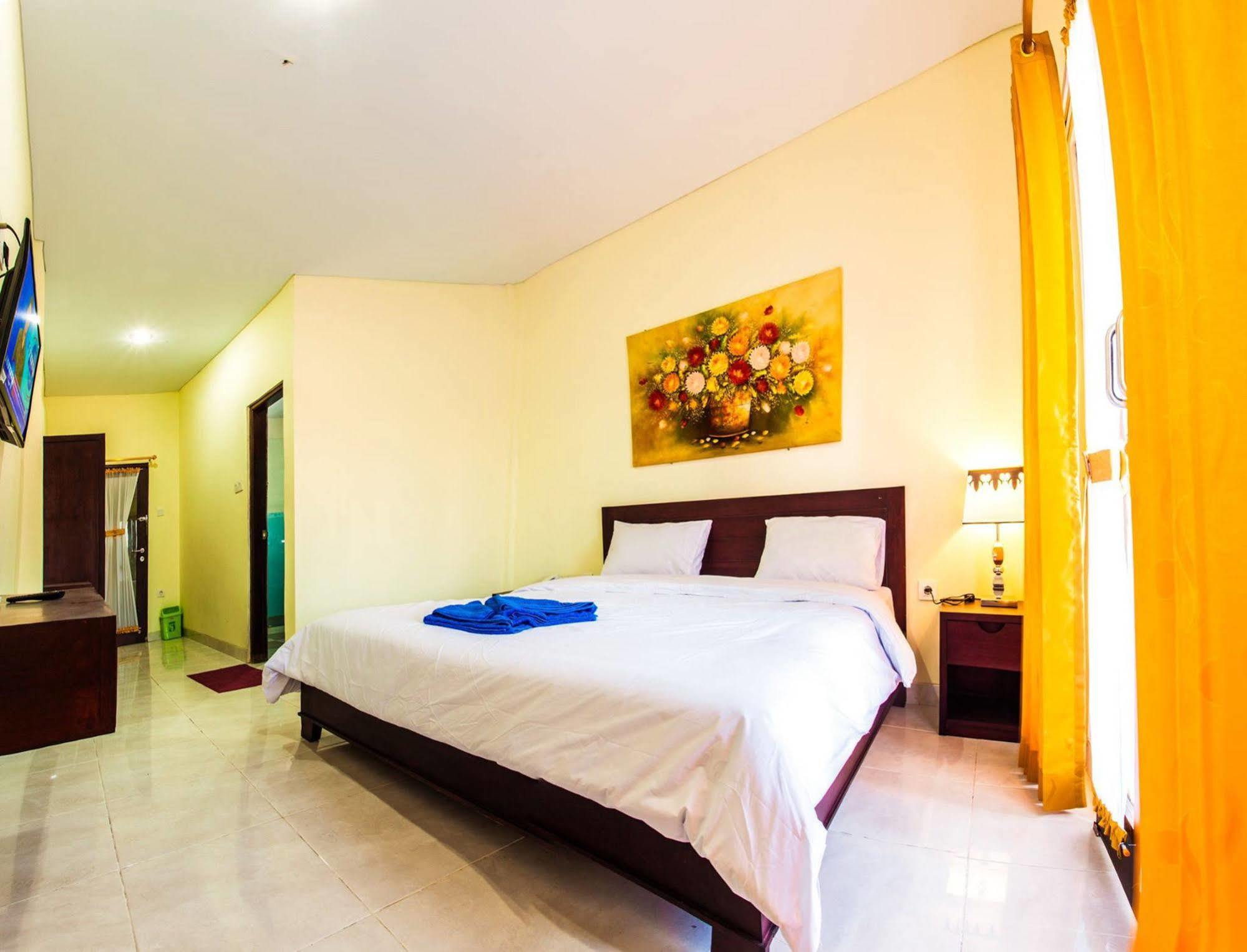 Luckys Hotel