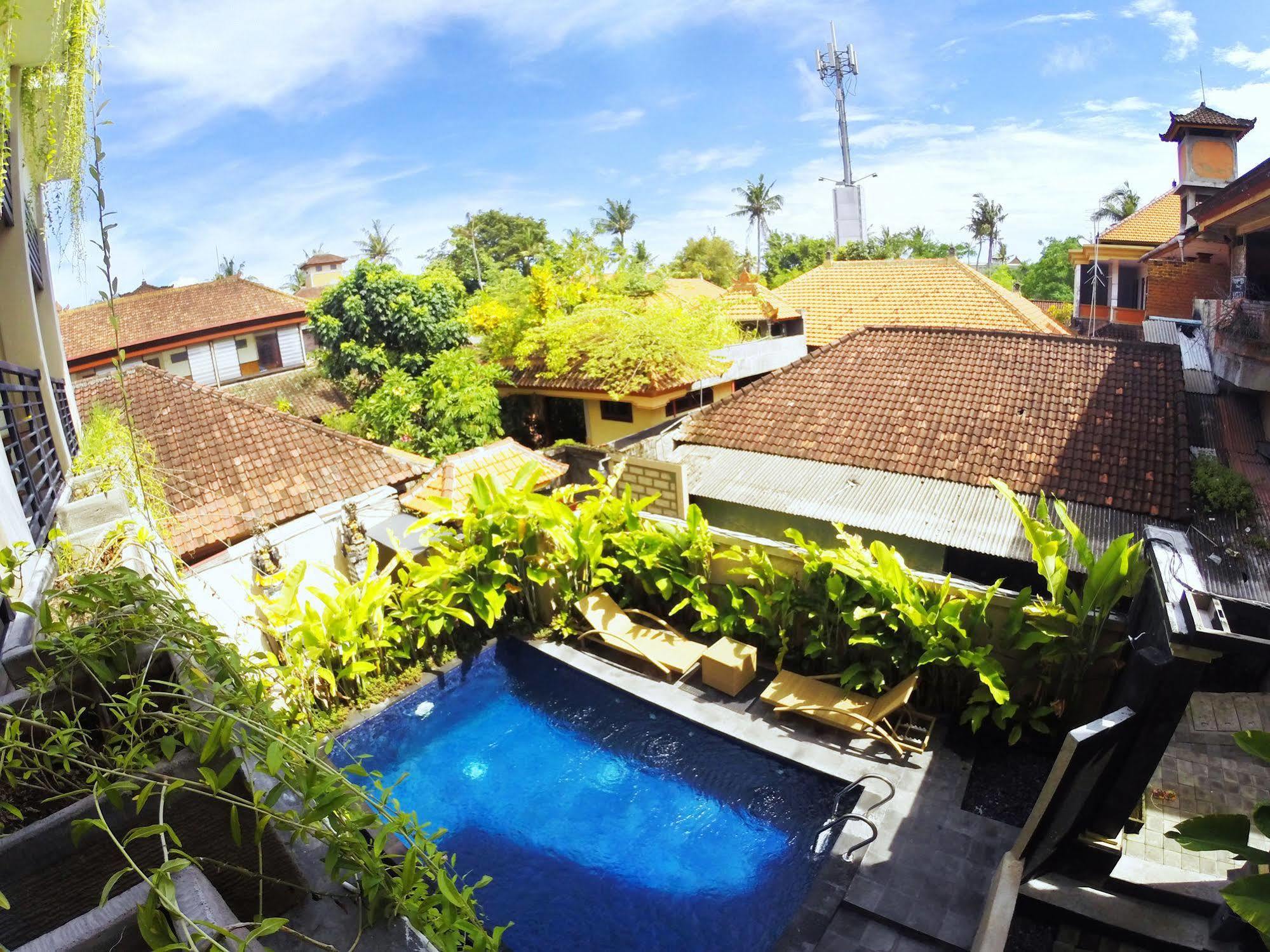 Hotel Luckys Kuta (Bali)