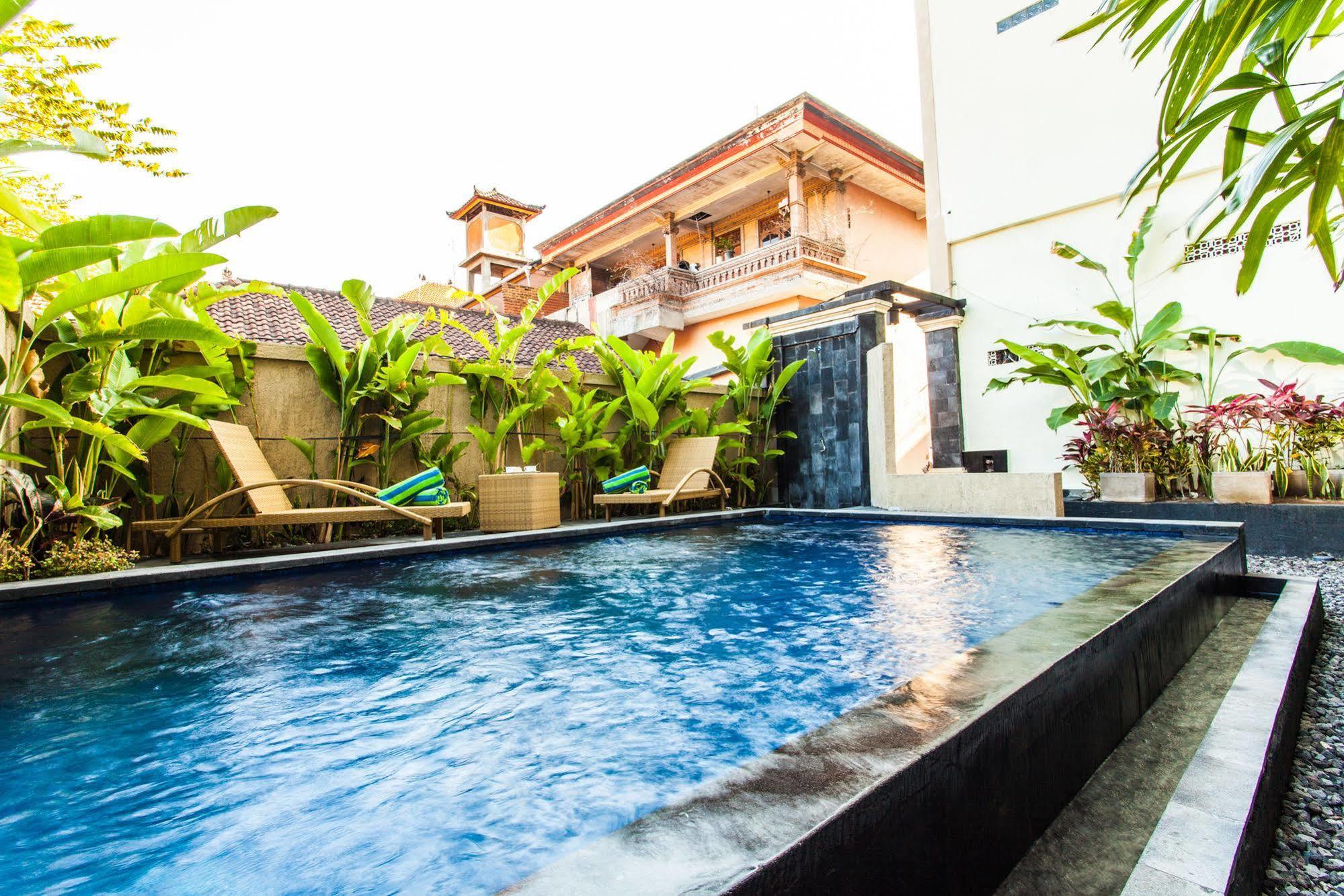 Hotel Luckys 2*